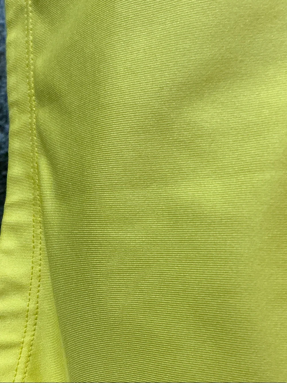 Nike Yellow Short-Sleeve Athletic Jersey with Chevron Accent